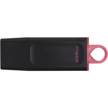 High-Capacity USB 3.2 Flash Drive with Protective Cap and Large Keyring Loop